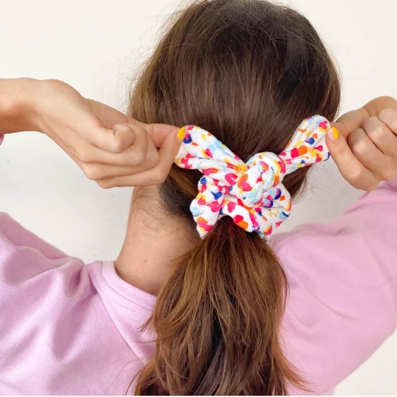 Packed Party "Wet Hair Don't Care" Scrunchies - Picture 4 of 5